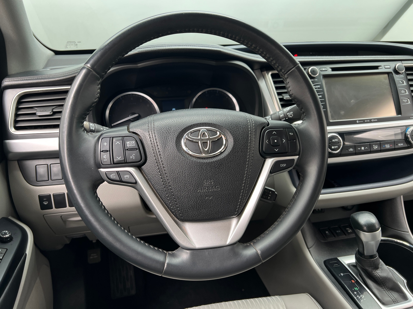 Thumbnail: 2016 Toyota Highlander - 5