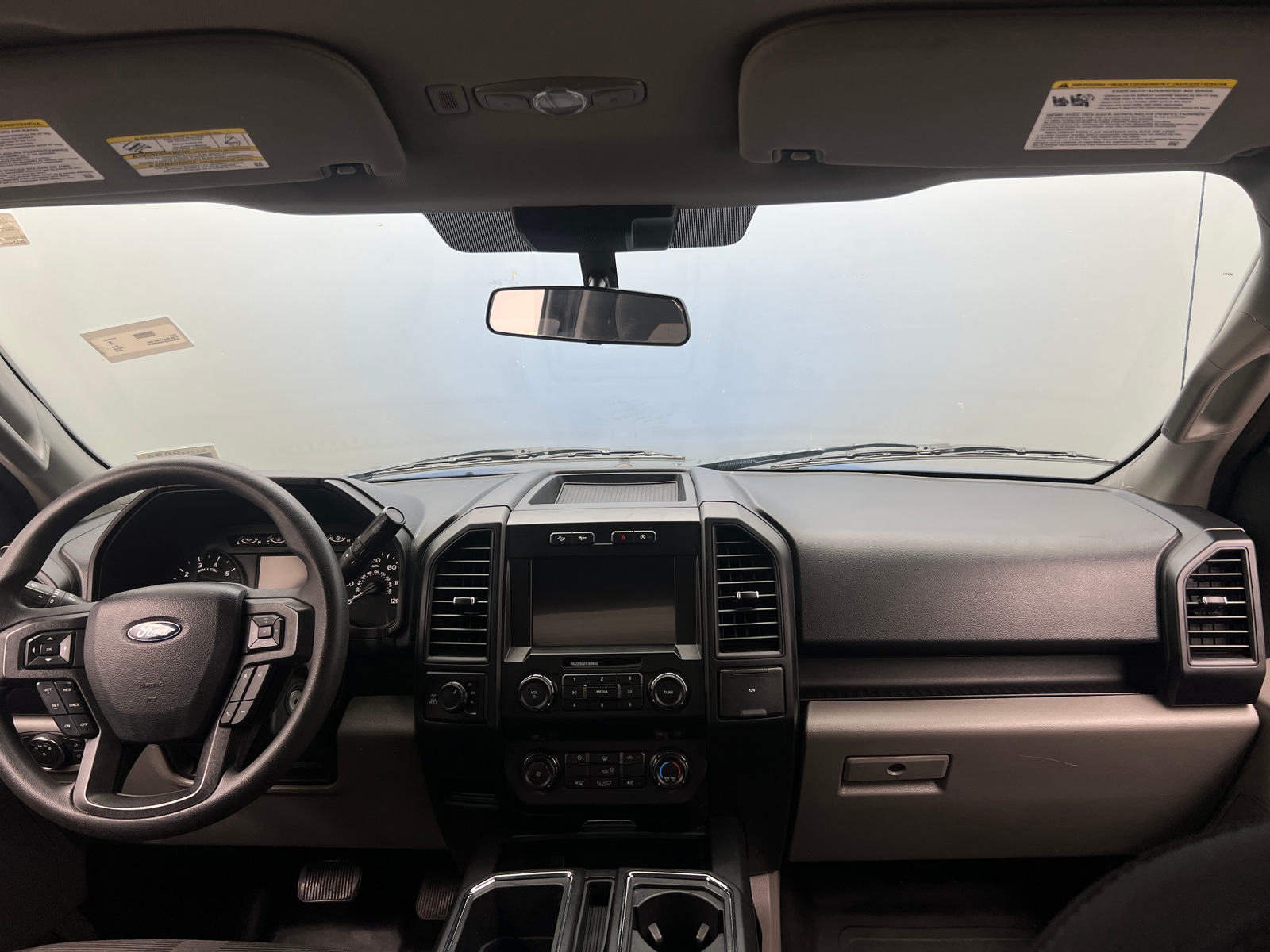 Thumbnail: 2019 Ford Econoline - 3