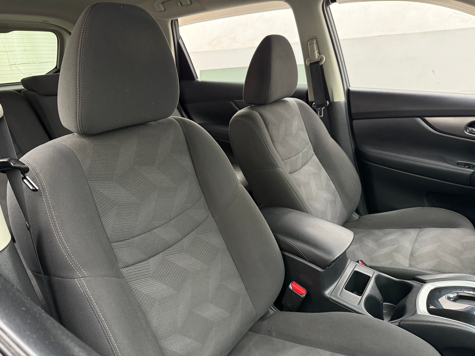 Thumbnail: 2016 Nissan Rogue - 2