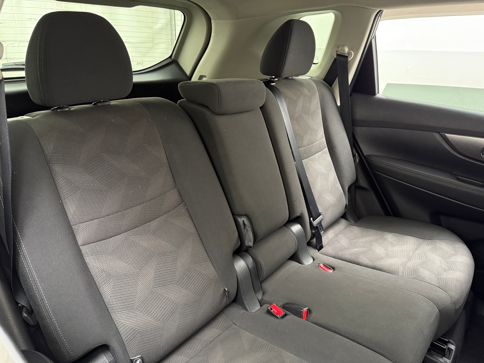 Thumbnail: 2016 Nissan Rogue - 6