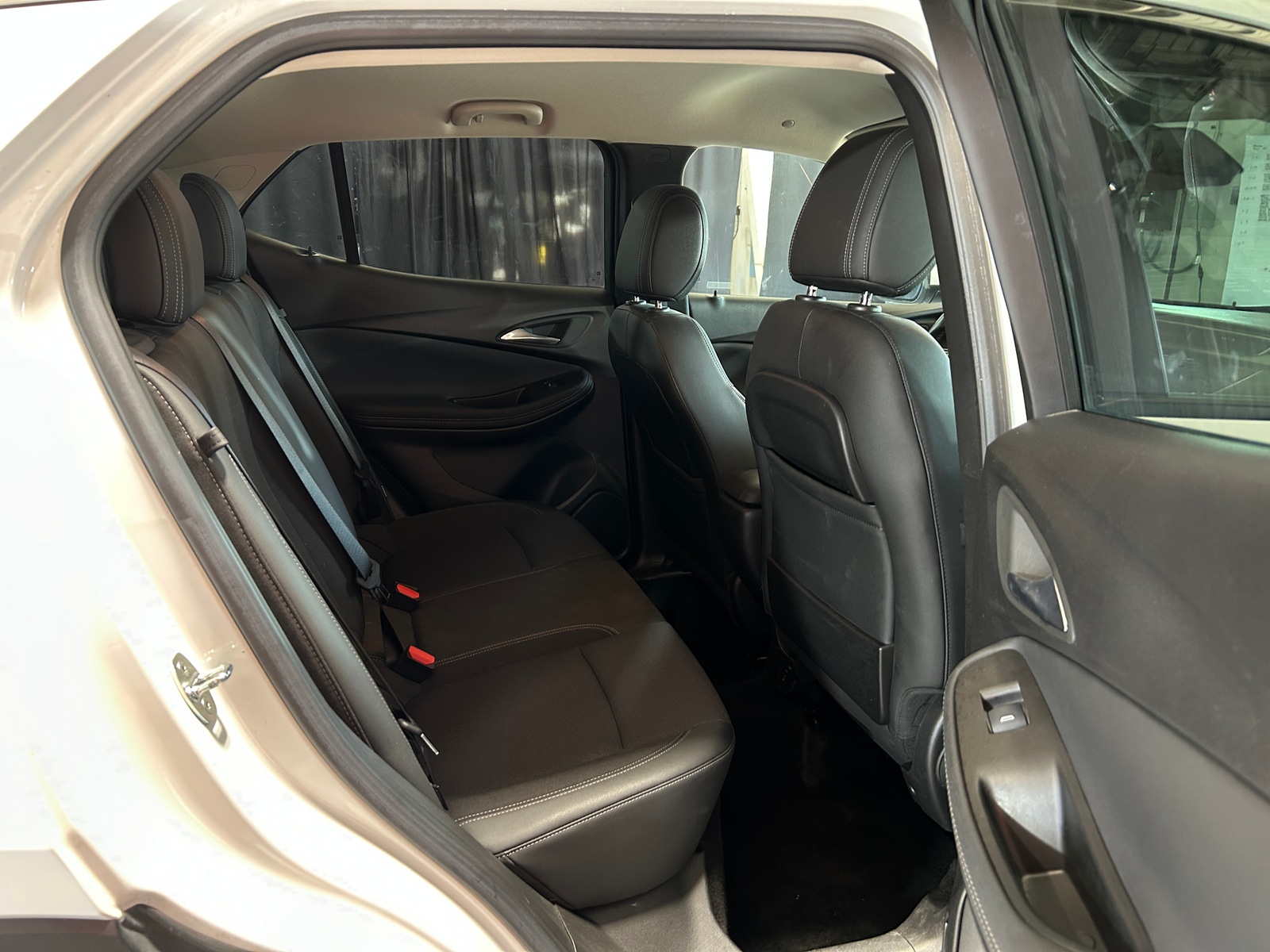 Thumbnail: 2022 Buick Encore GX - 6