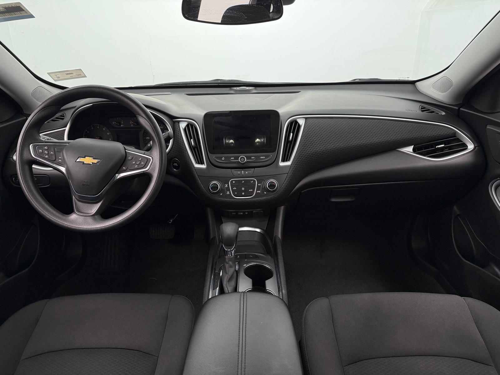 Thumbnail: 2024 Chevrolet Malibu - 3