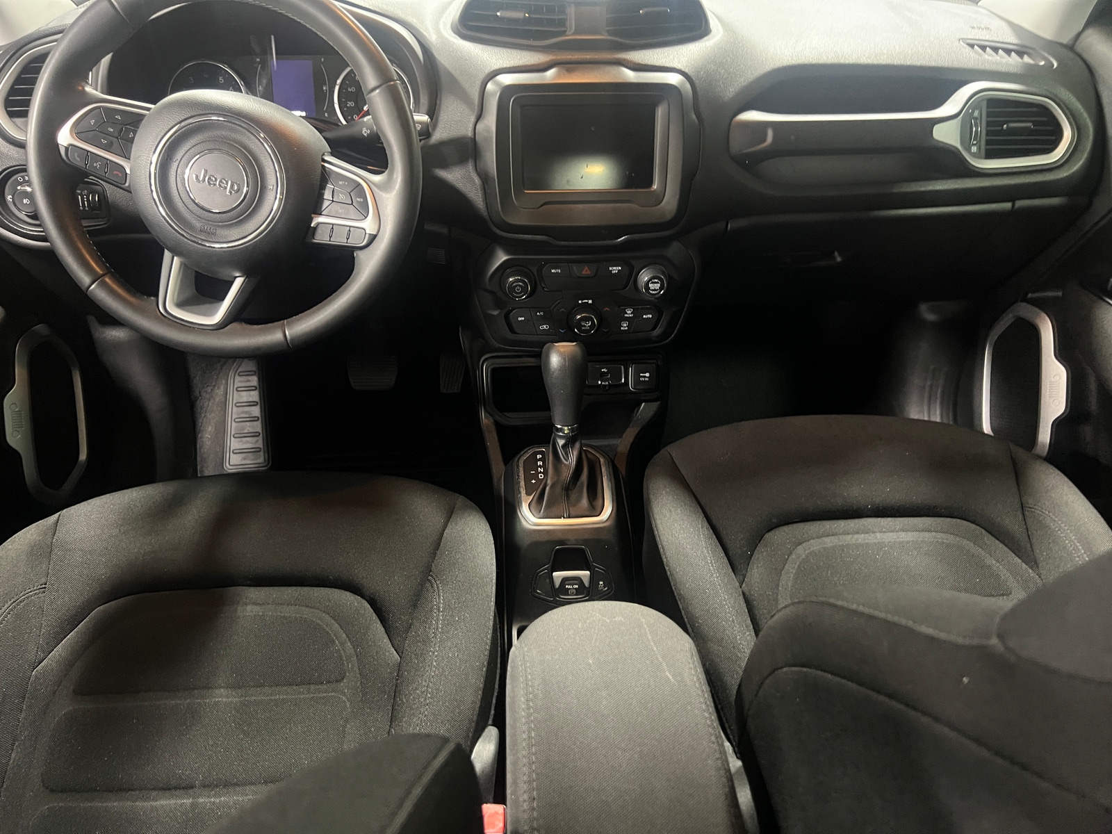 Thumbnail: 2020 Jeep Renegade - 3
