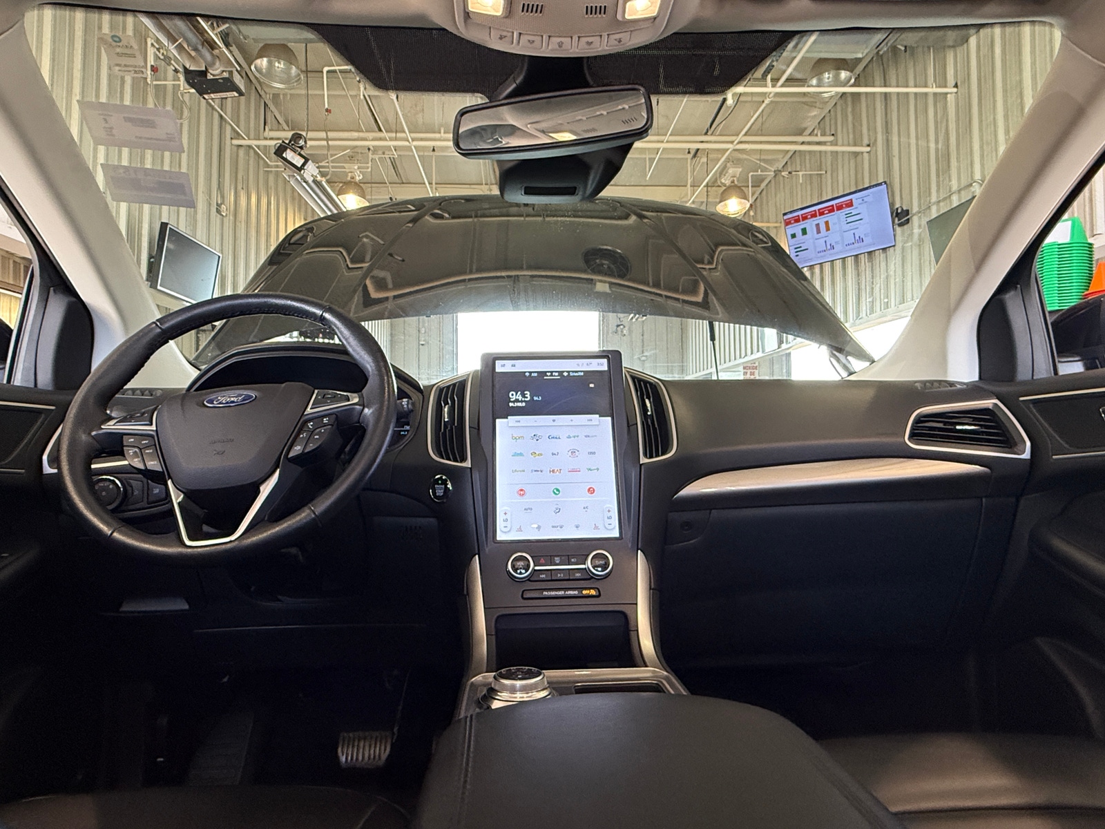 Thumbnail: 2023 Ford Edge - 2