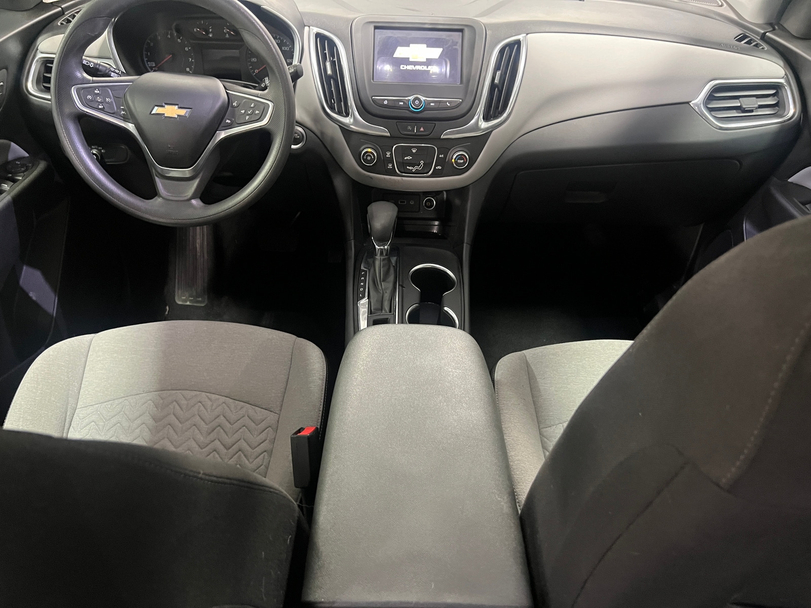 Thumbnail: 2022 Chevrolet Equinox - 3