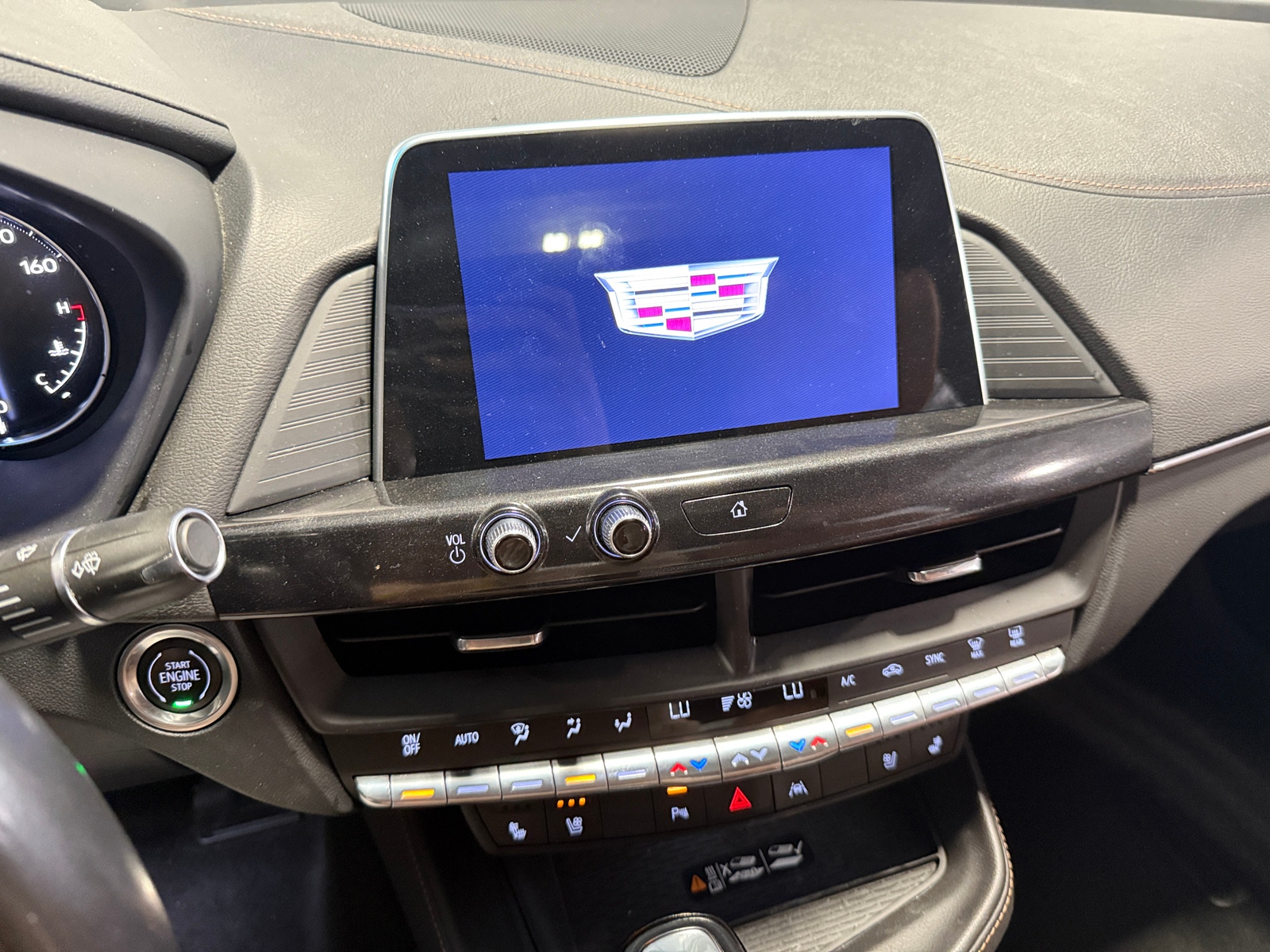Thumbnail: 2023 Cadillac CT4 - 2