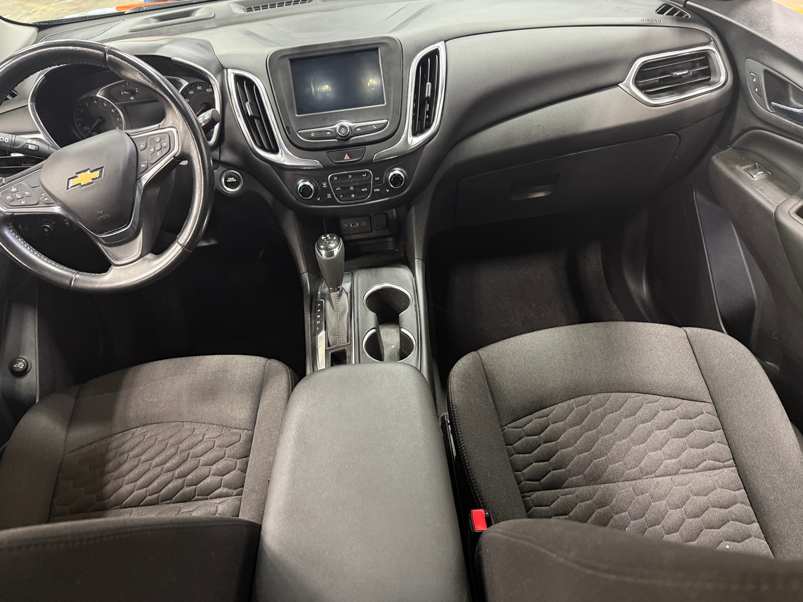 Thumbnail: 2020 Chevrolet Equinox - 3