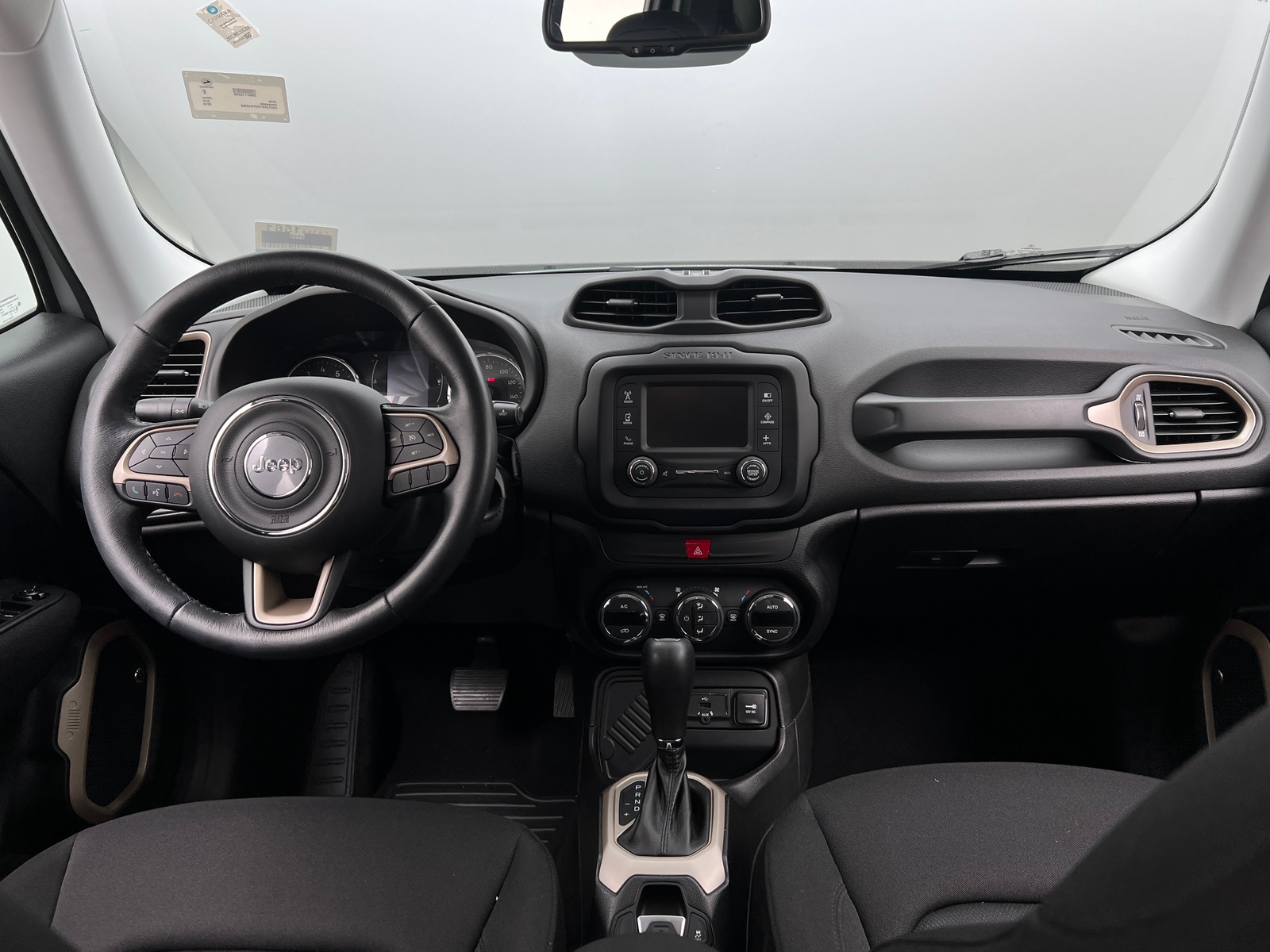 Thumbnail: 2016 Jeep Renegade - 3
