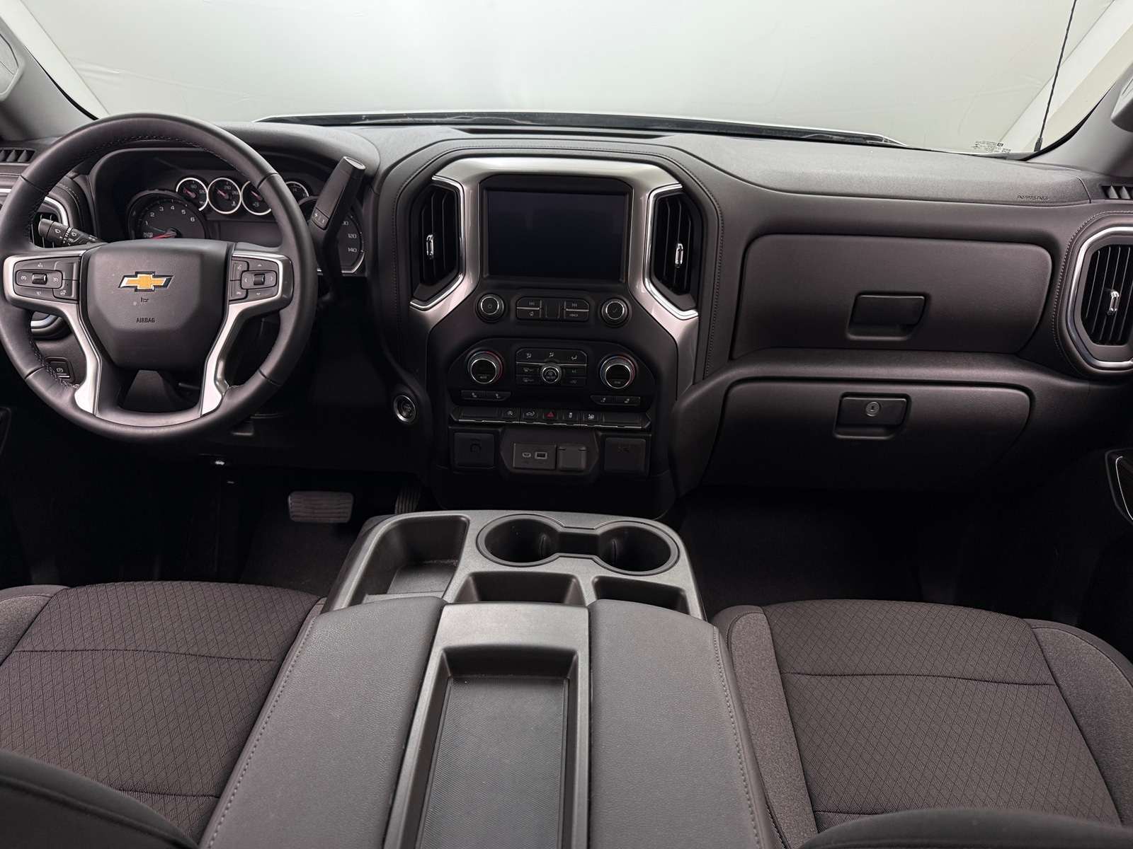 Thumbnail: 2022 Chevrolet Silverado 1500 - 3