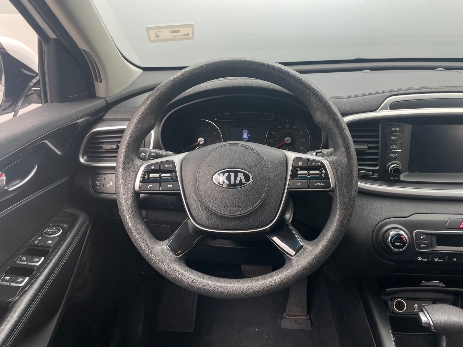 Thumbnail: 2019 Kia Sorento - 5
