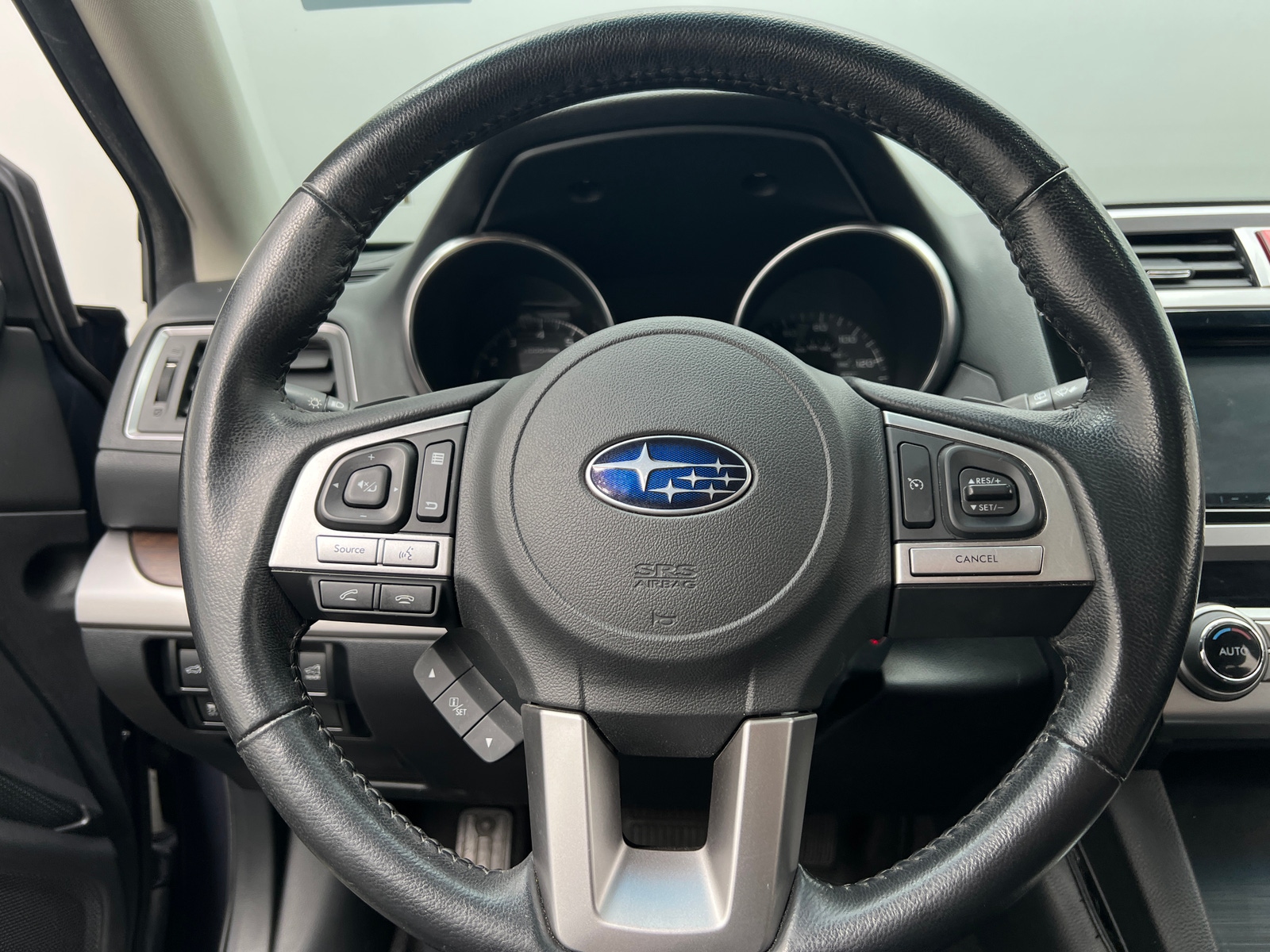 Thumbnail: 2015 Subaru Outback - 4