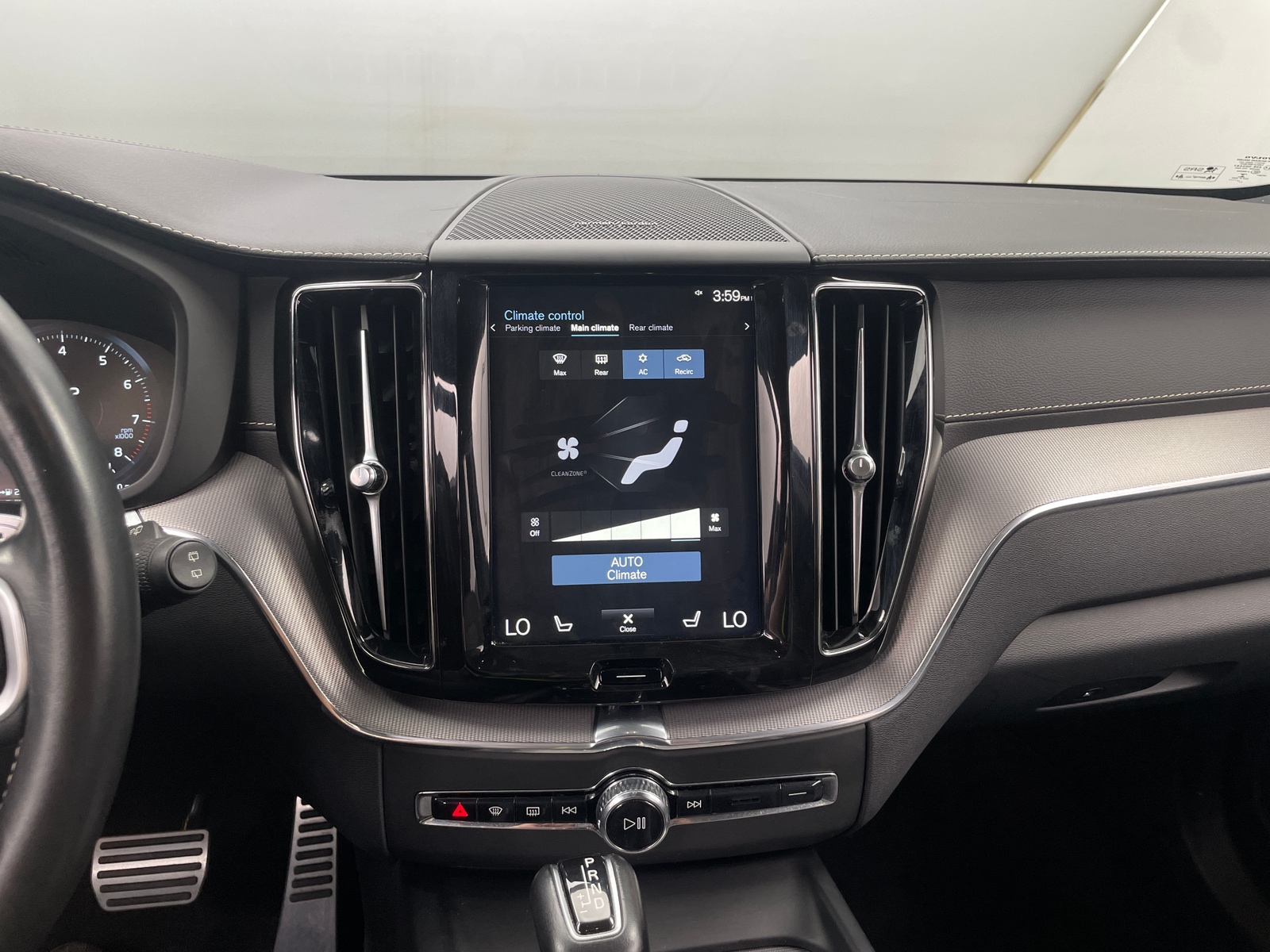 Thumbnail: 2020 Volvo XC60 - 3