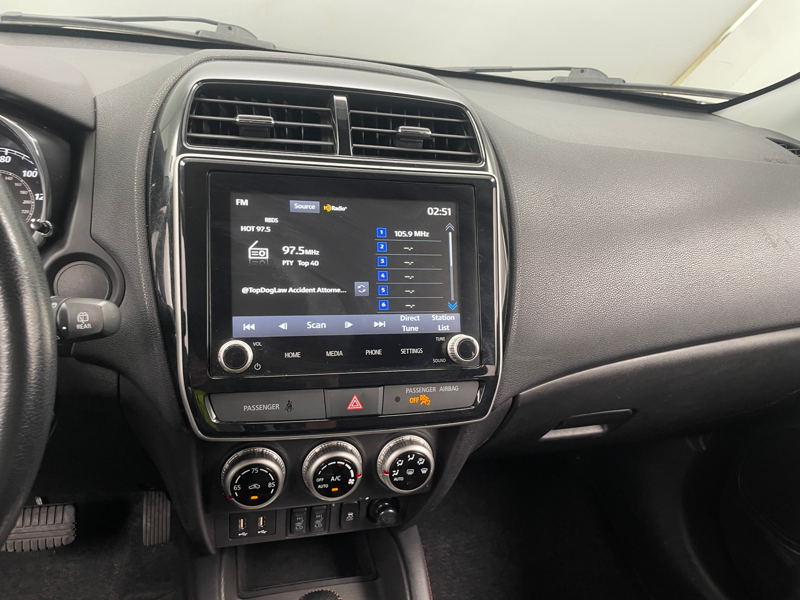 Thumbnail: 2023 Mitsubishi Outlander Sport - 4