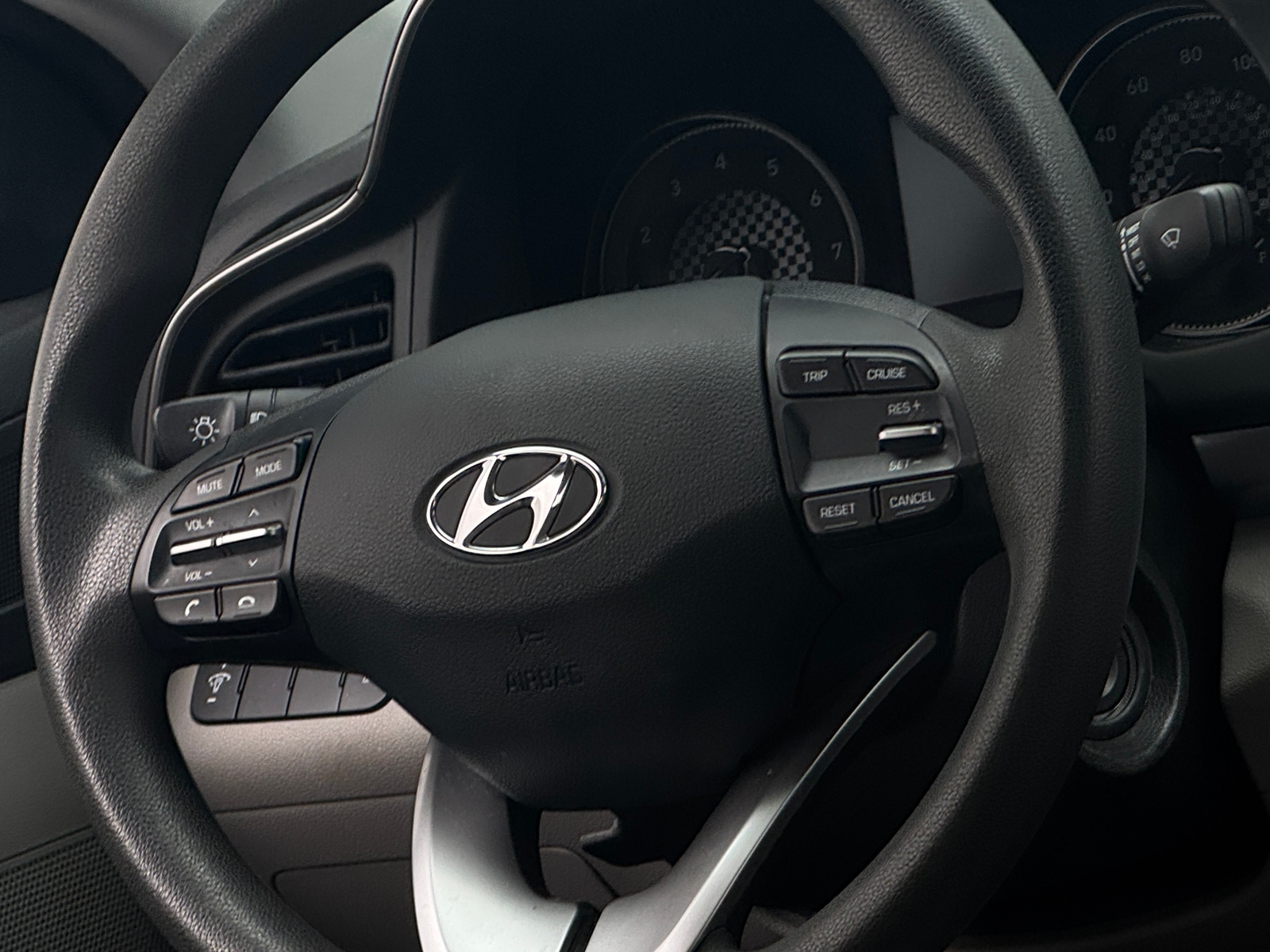 Thumbnail: 2019 Hyundai Elantra - 5