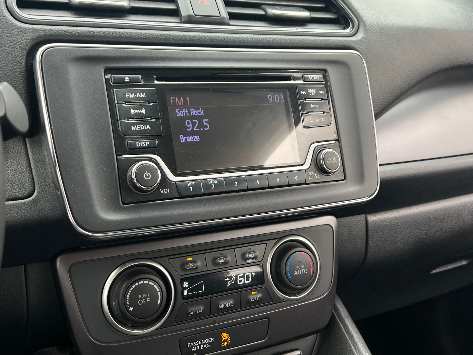 Thumbnail: 2019 Nissan Leaf - 4