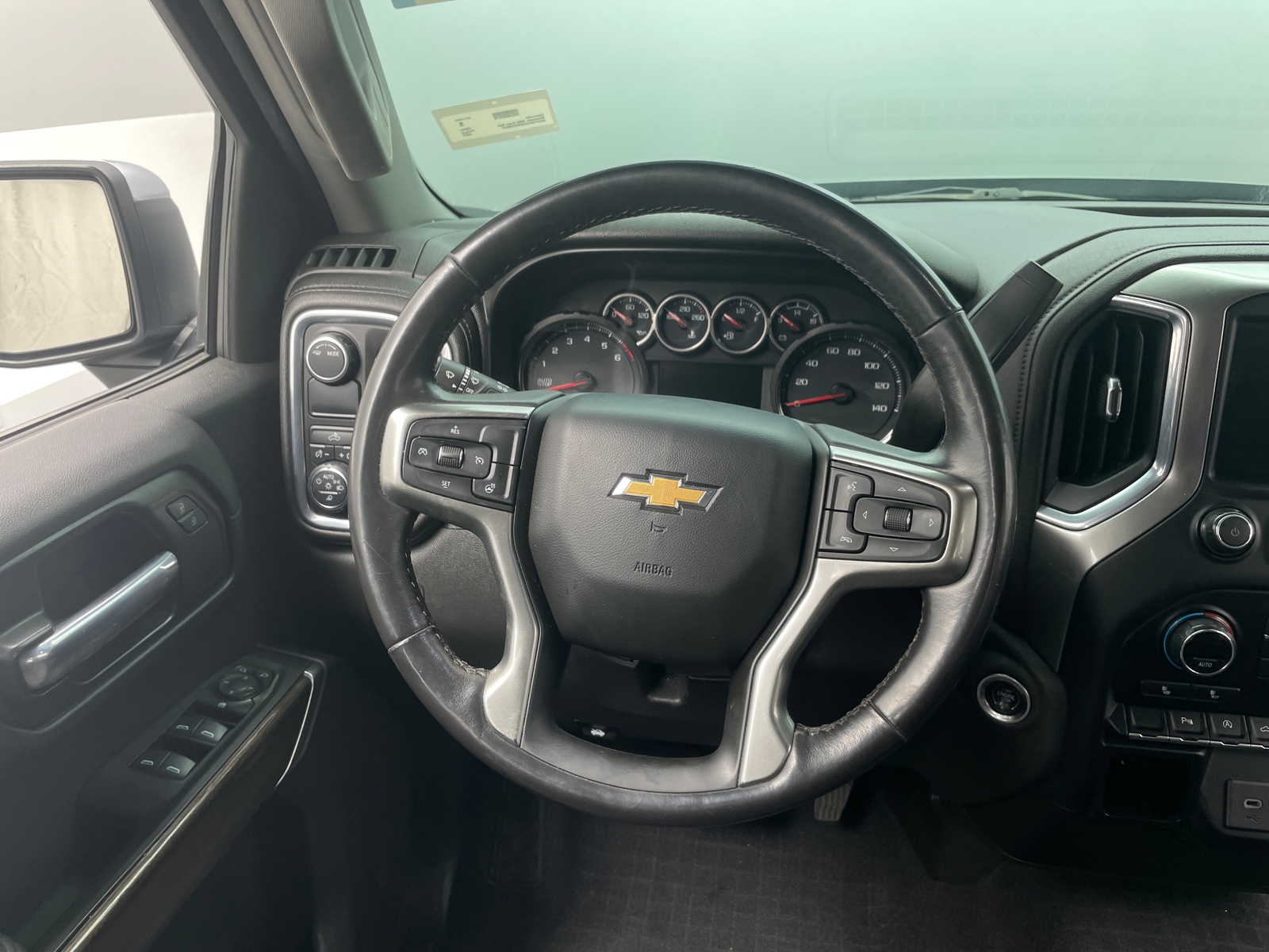Thumbnail: 2021 Chevrolet Silverado 1500 - 5