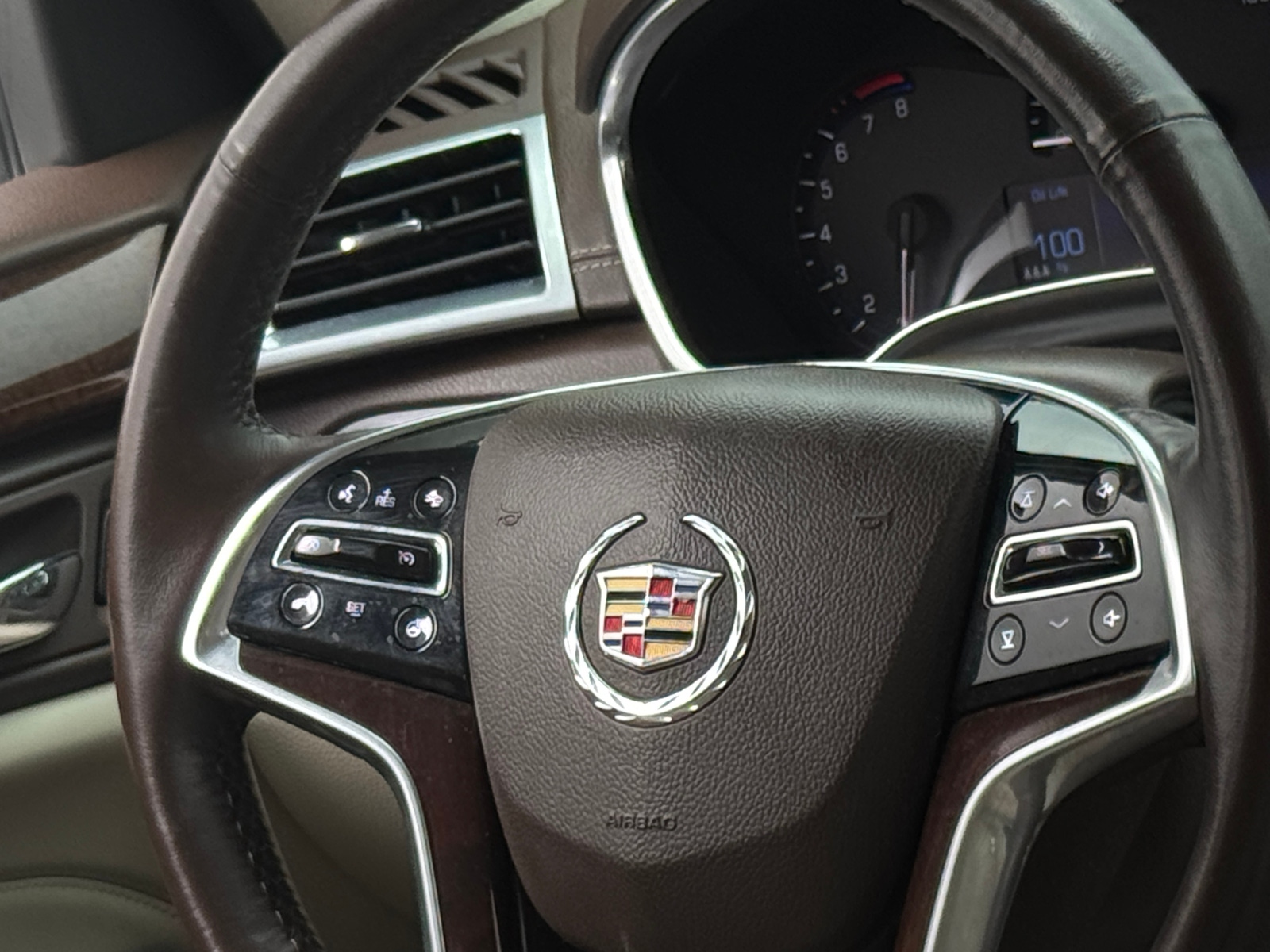 Thumbnail: 2013 Cadillac SRX - 4