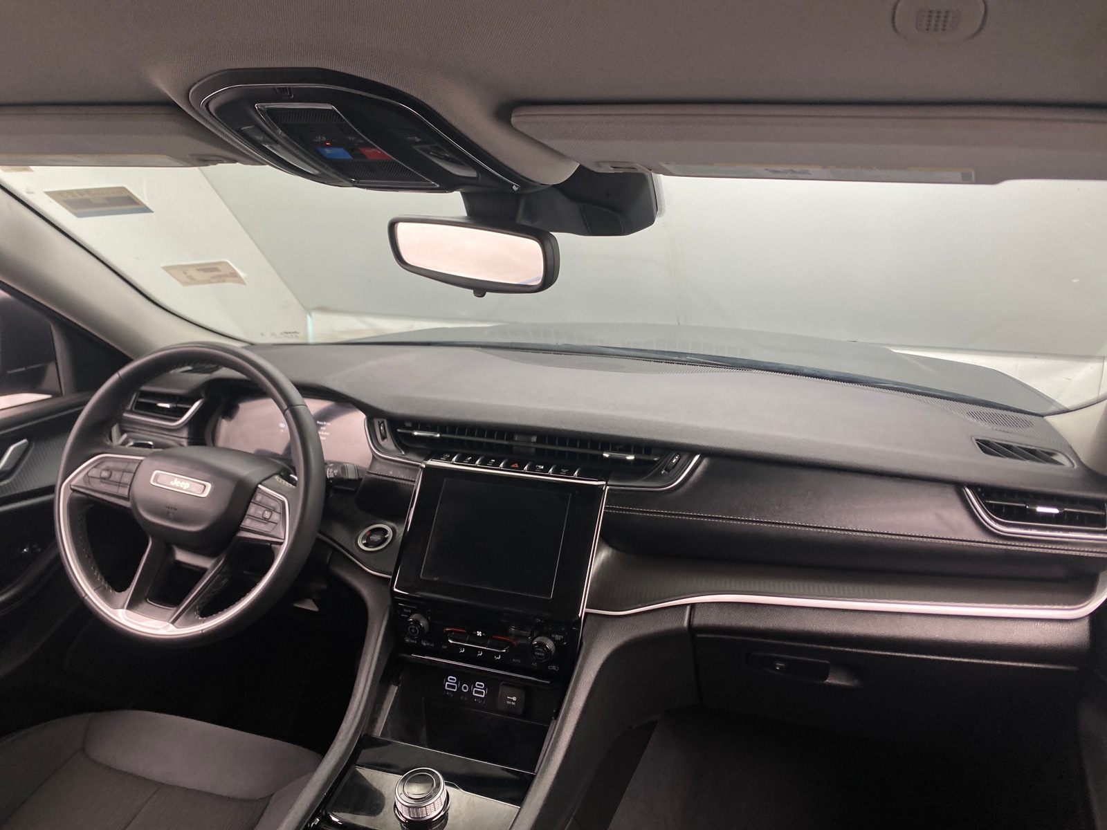 Thumbnail: 2023 Jeep Grand Cherokee L - 3