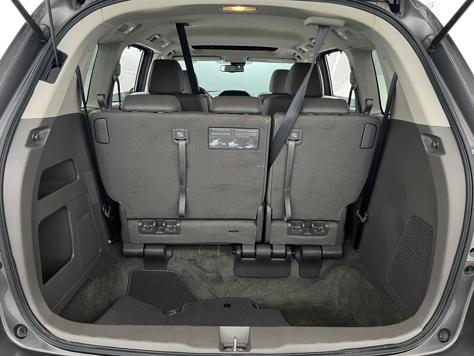 Thumbnail: 2014 Honda Odyssey - 6