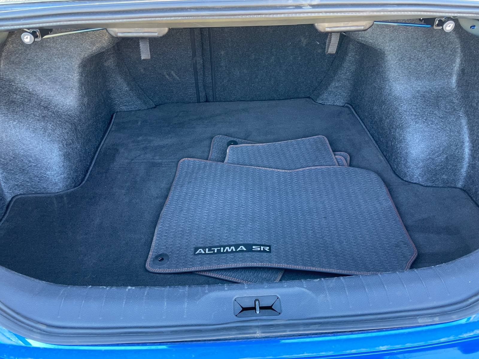 Thumbnail: 2025 Nissan Altima - 6