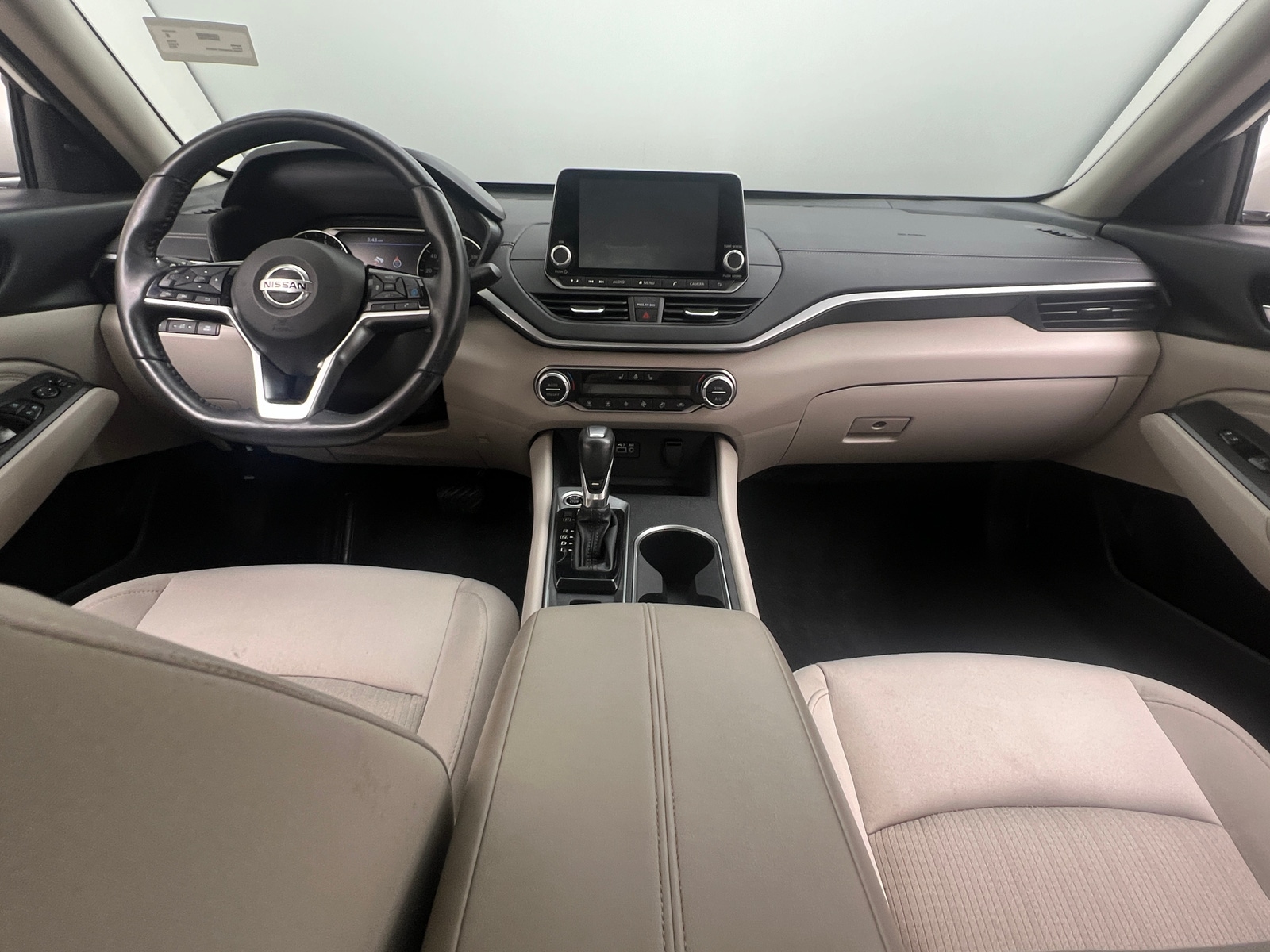 Thumbnail: 2019 Nissan Altima - 3