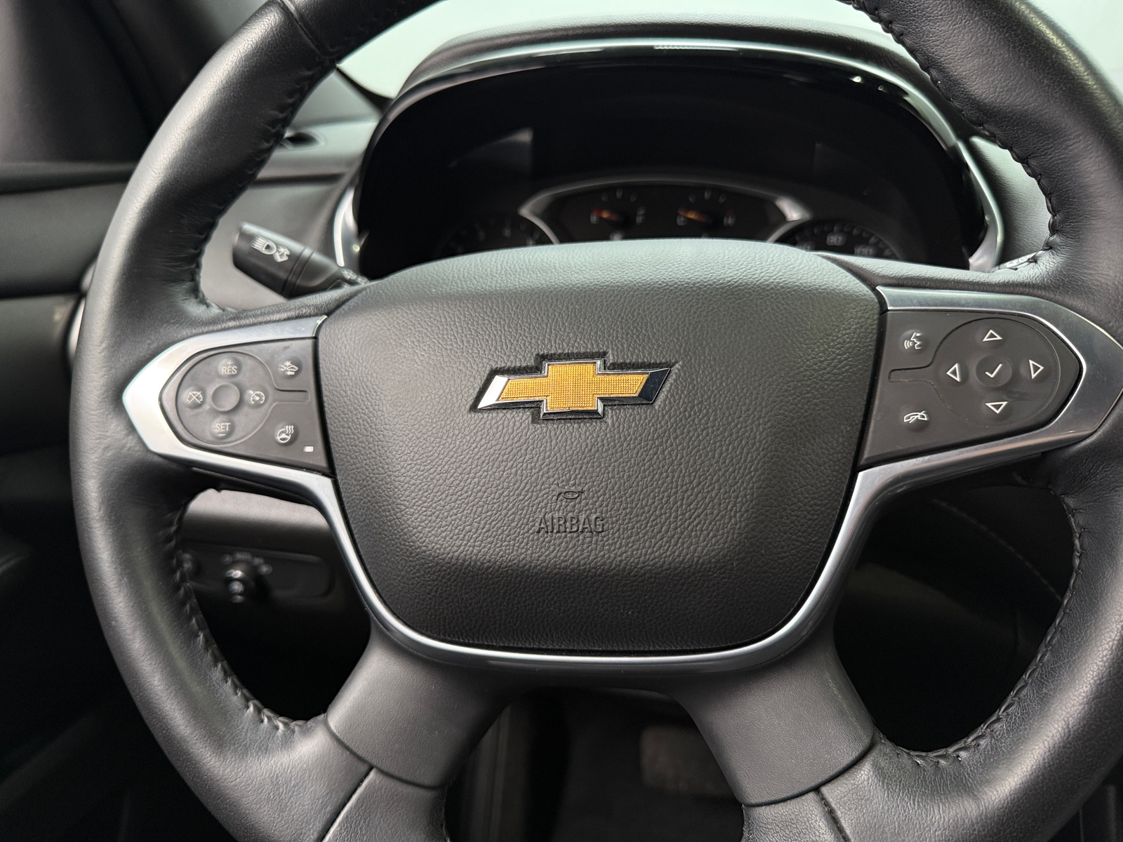 Thumbnail: 2022 Chevrolet Traverse - 4