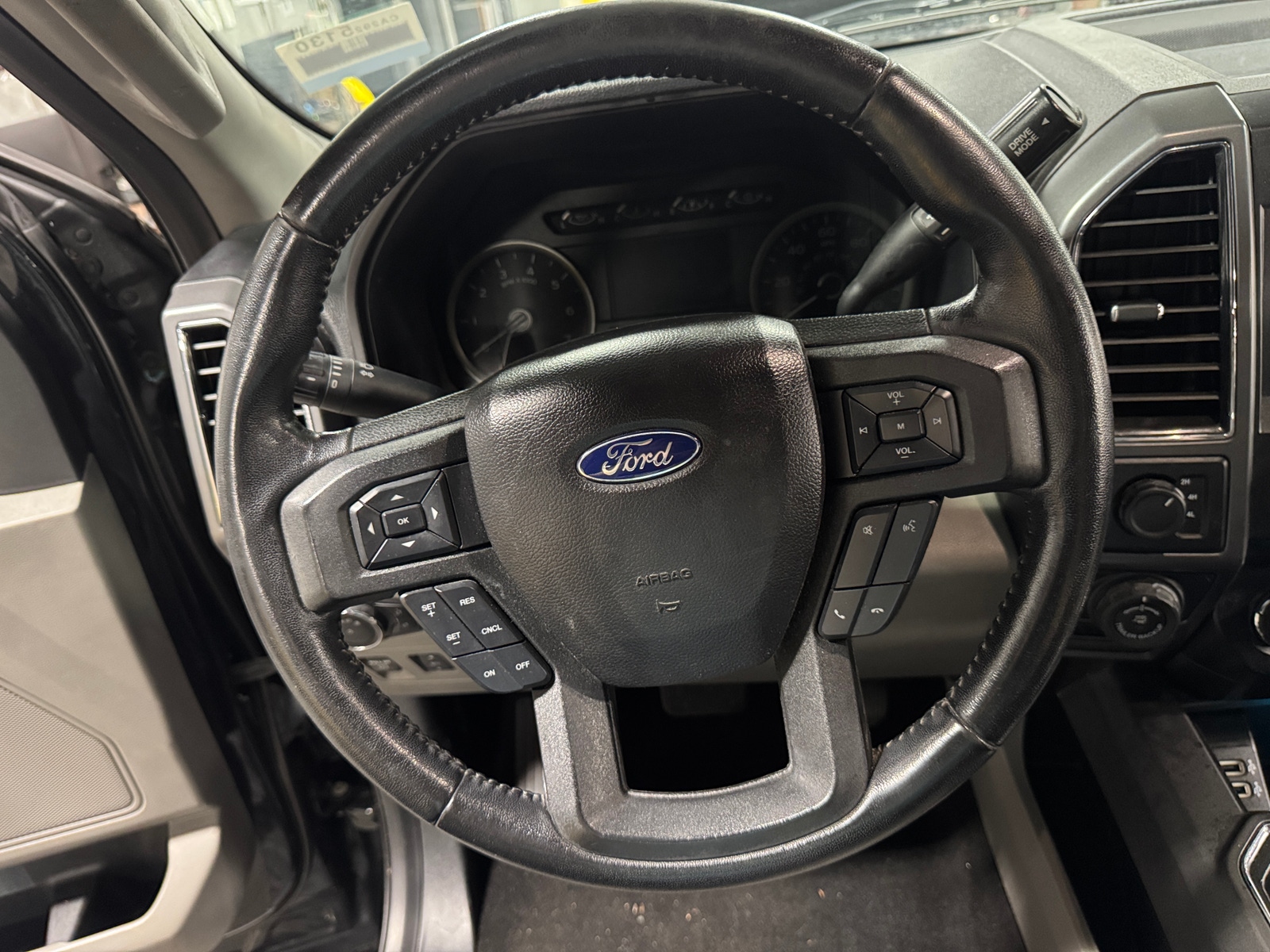 Thumbnail: 2019 Ford Econoline - 5