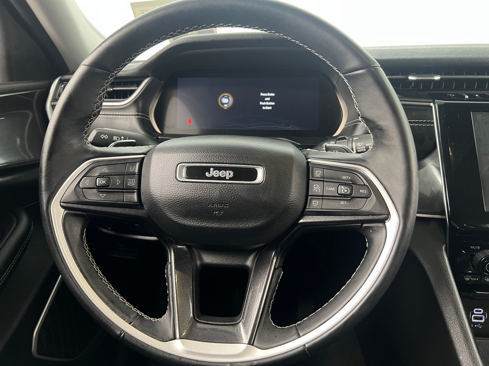 Thumbnail: 2022 Jeep Grand Cherokee L - 5