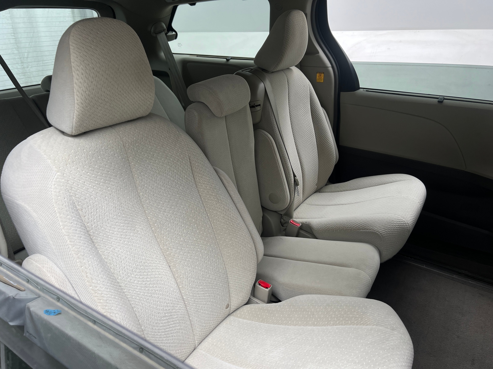 Thumbnail: 2013 Toyota Sienna - 6