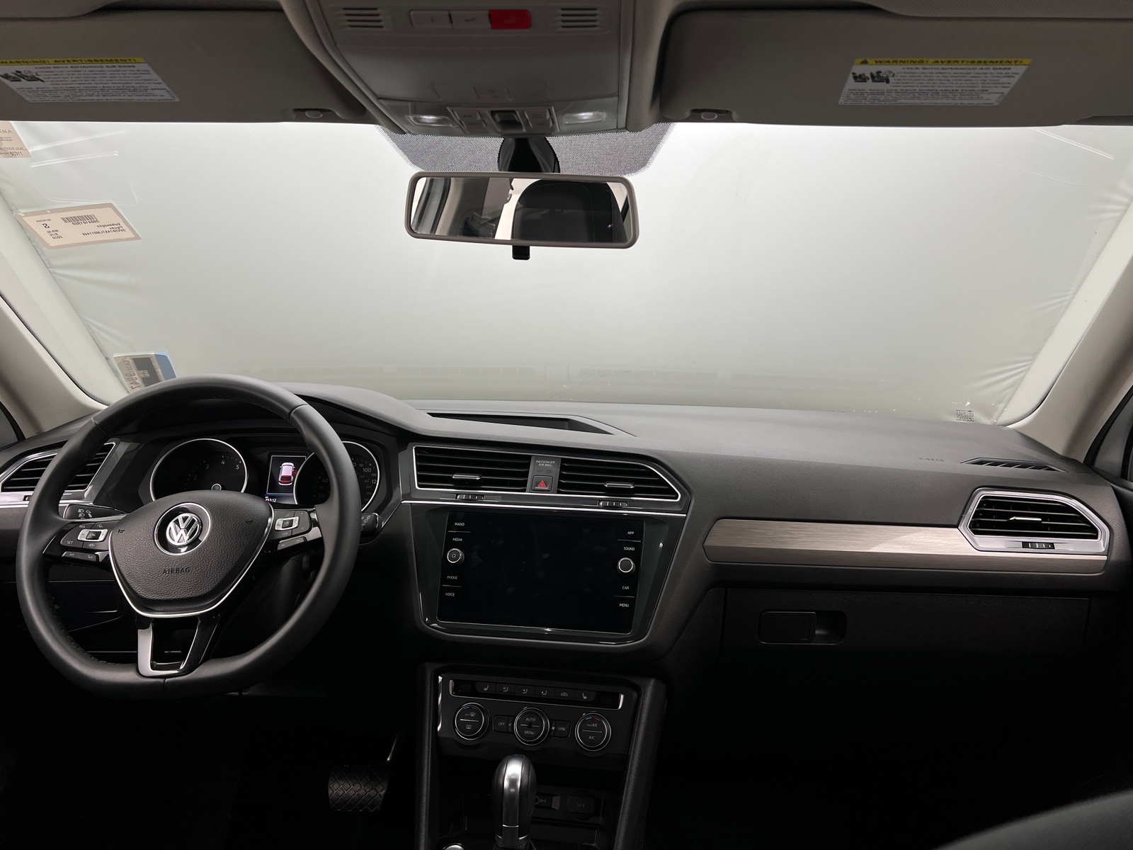 Thumbnail: 2020 Volkswagen Tiguan - 2