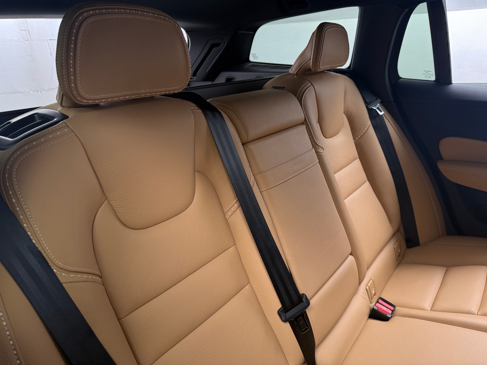 Thumbnail: 2020 Volvo V60 - 5