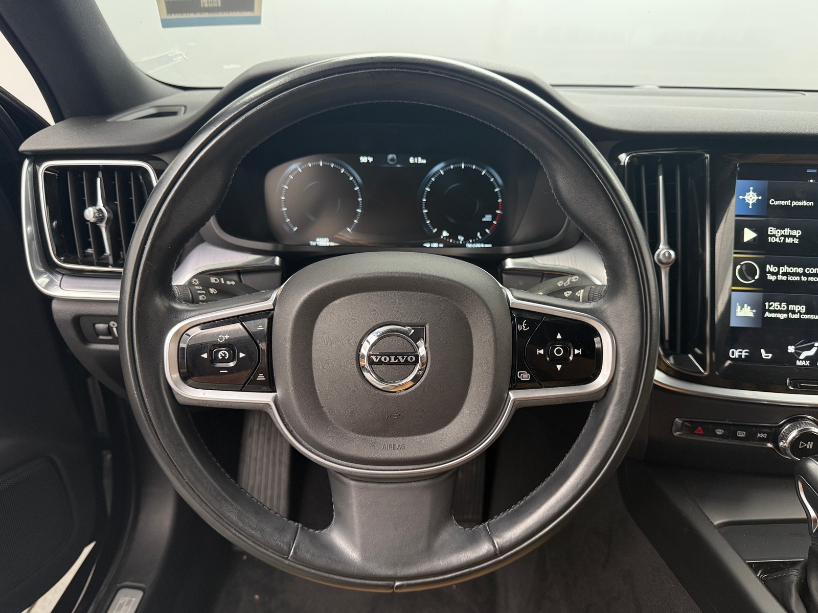 Thumbnail: 2020 Volvo V60 - 4
