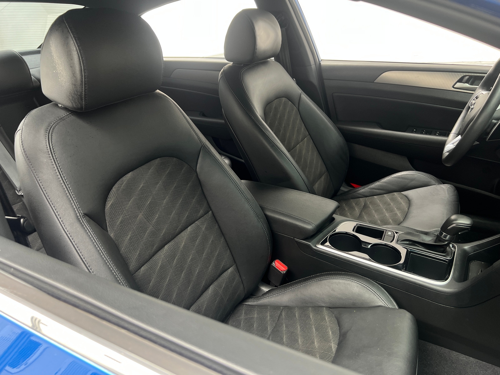 Thumbnail: 2019 Hyundai Sonata - 2