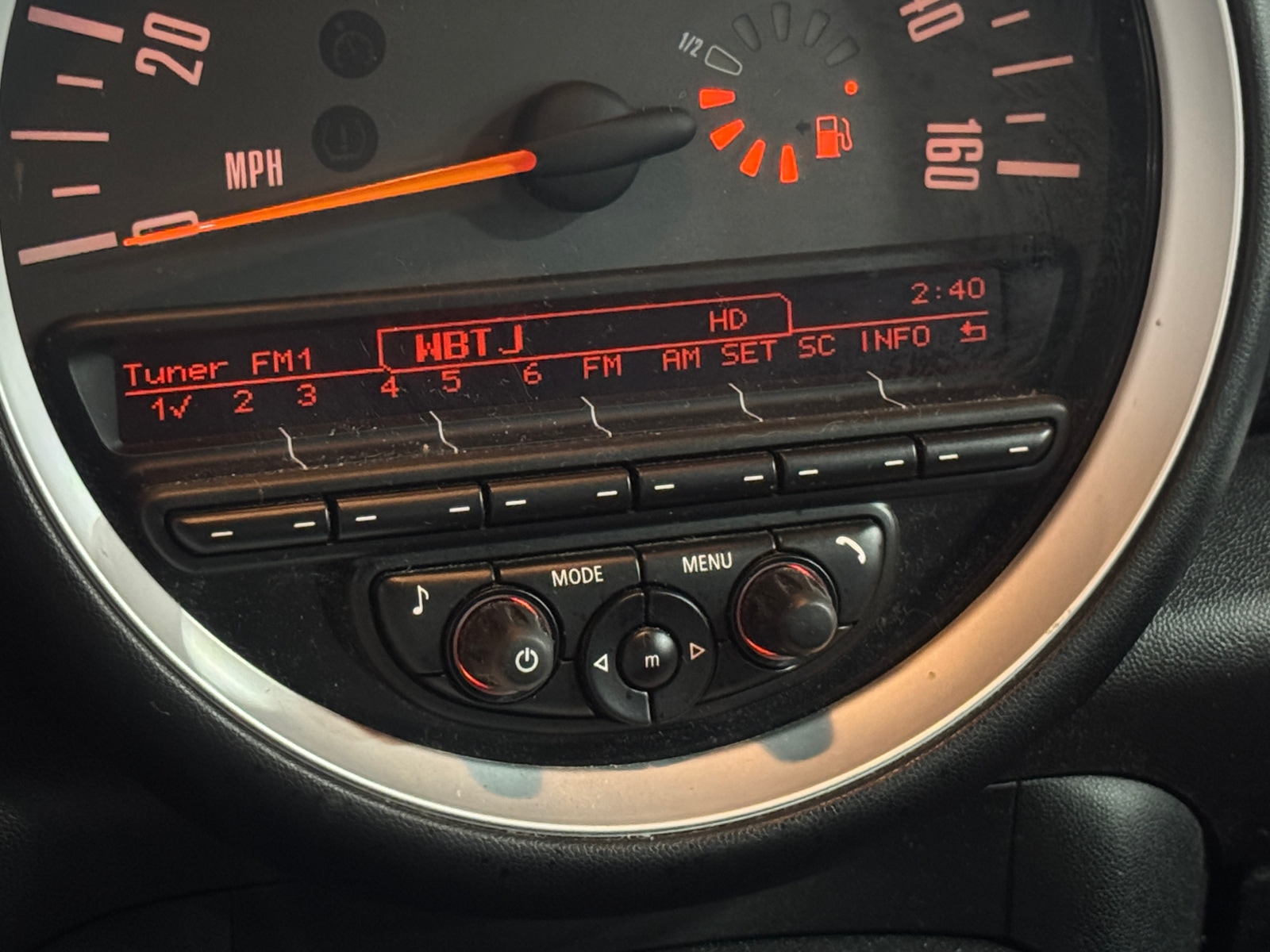 Thumbnail: 2015 MINI Cooper Convertible - 4