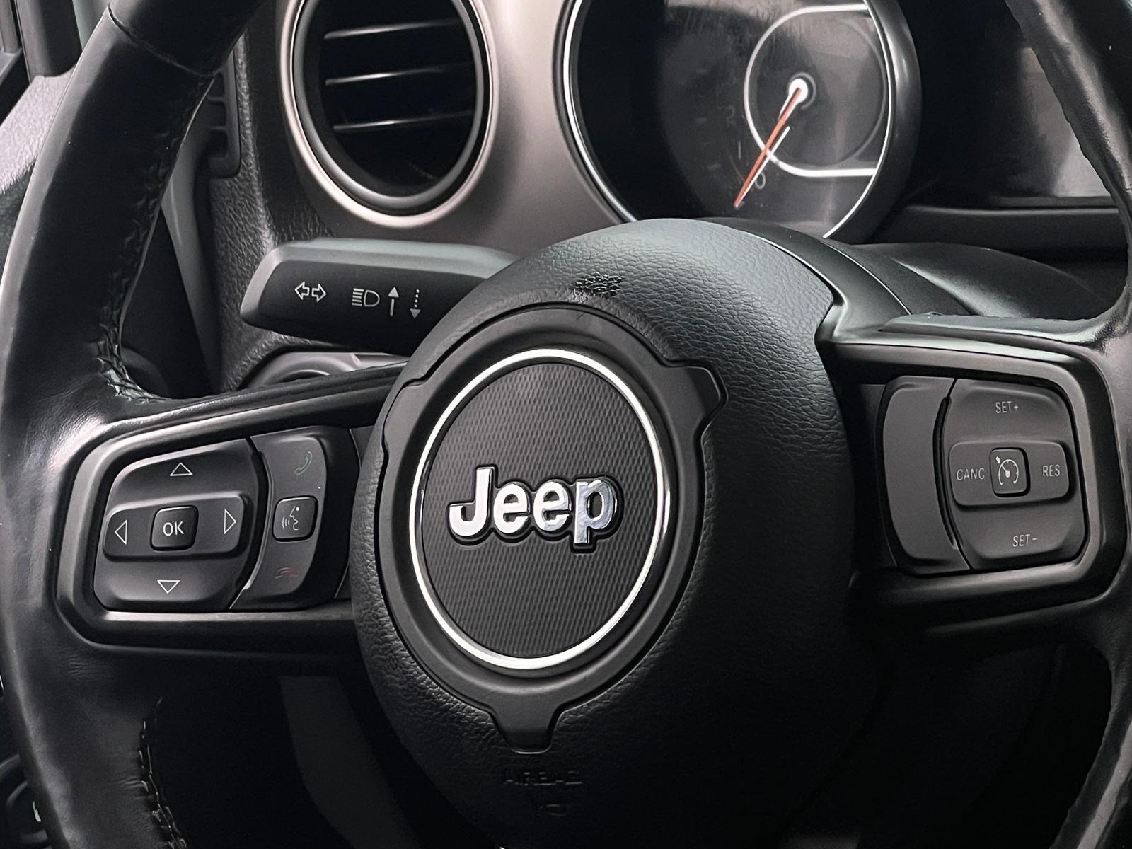 Thumbnail: 2020 Jeep Wrangler - 5