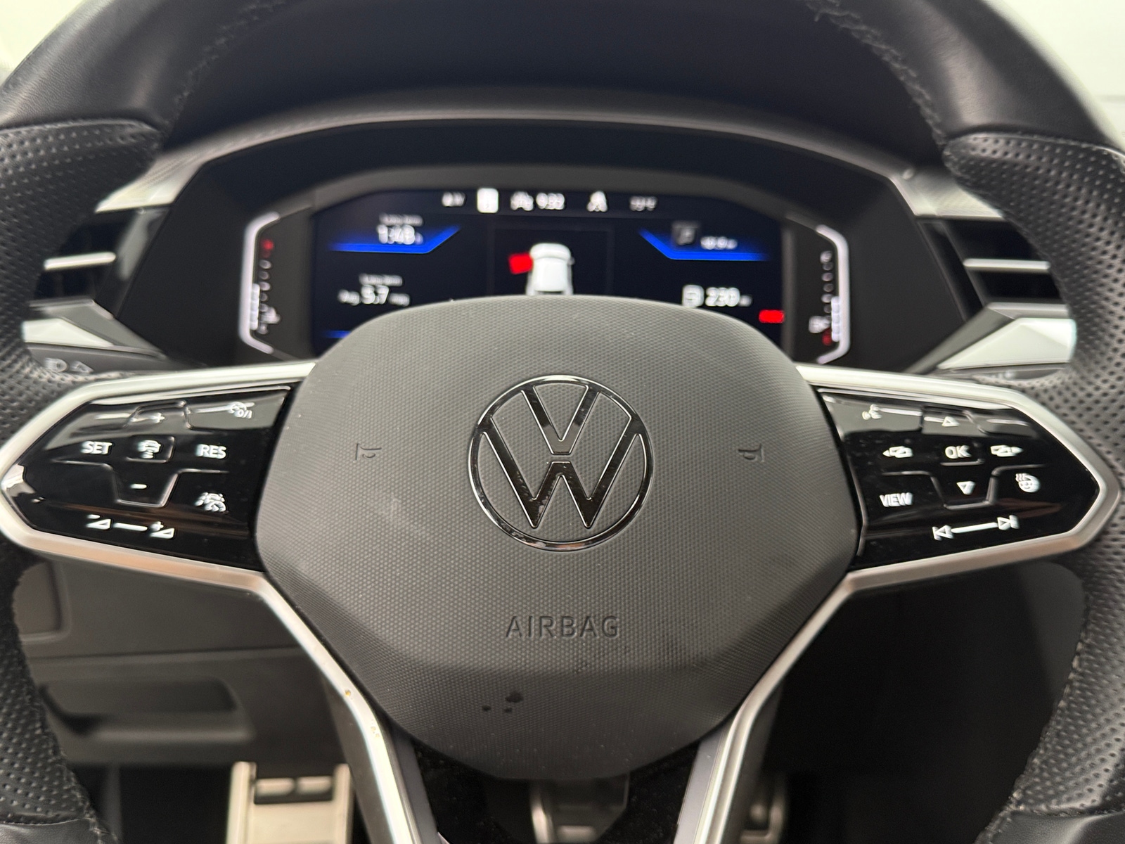 Thumbnail: 2023 Volkswagen Arteon - 4