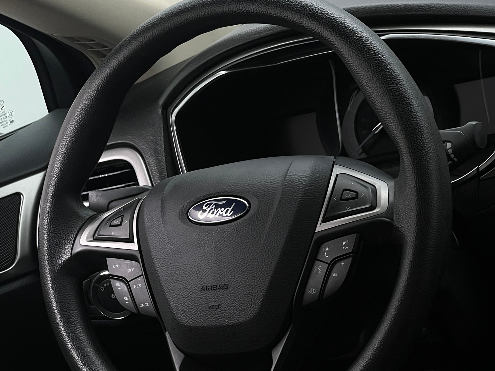 Thumbnail: 2017 Ford Fusion - 5