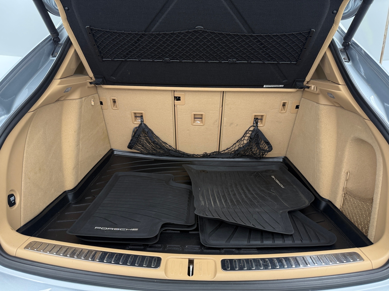 Thumbnail: 2016 Porsche Macan - 6