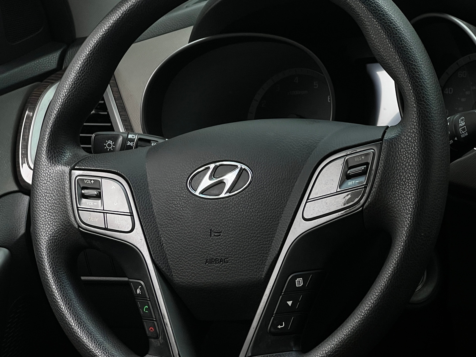 Thumbnail: 2017 Hyundai Santa Fe - 5