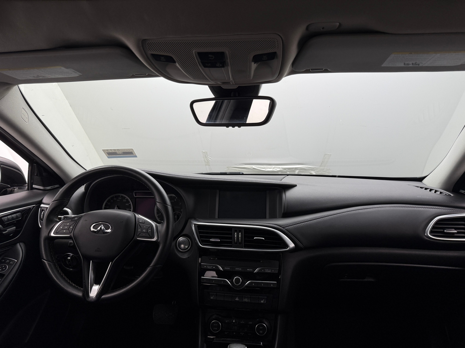 Thumbnail: 2018 INFINITI QX30 - 2