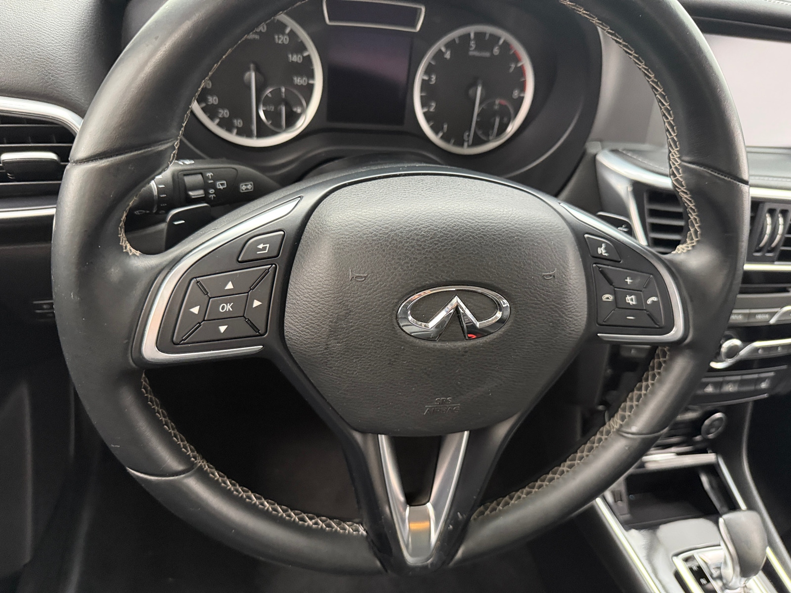 Thumbnail: 2018 INFINITI QX30 - 4