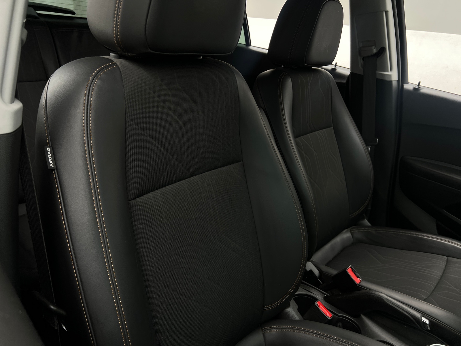 Thumbnail: 2022 Chevrolet Trax - 2