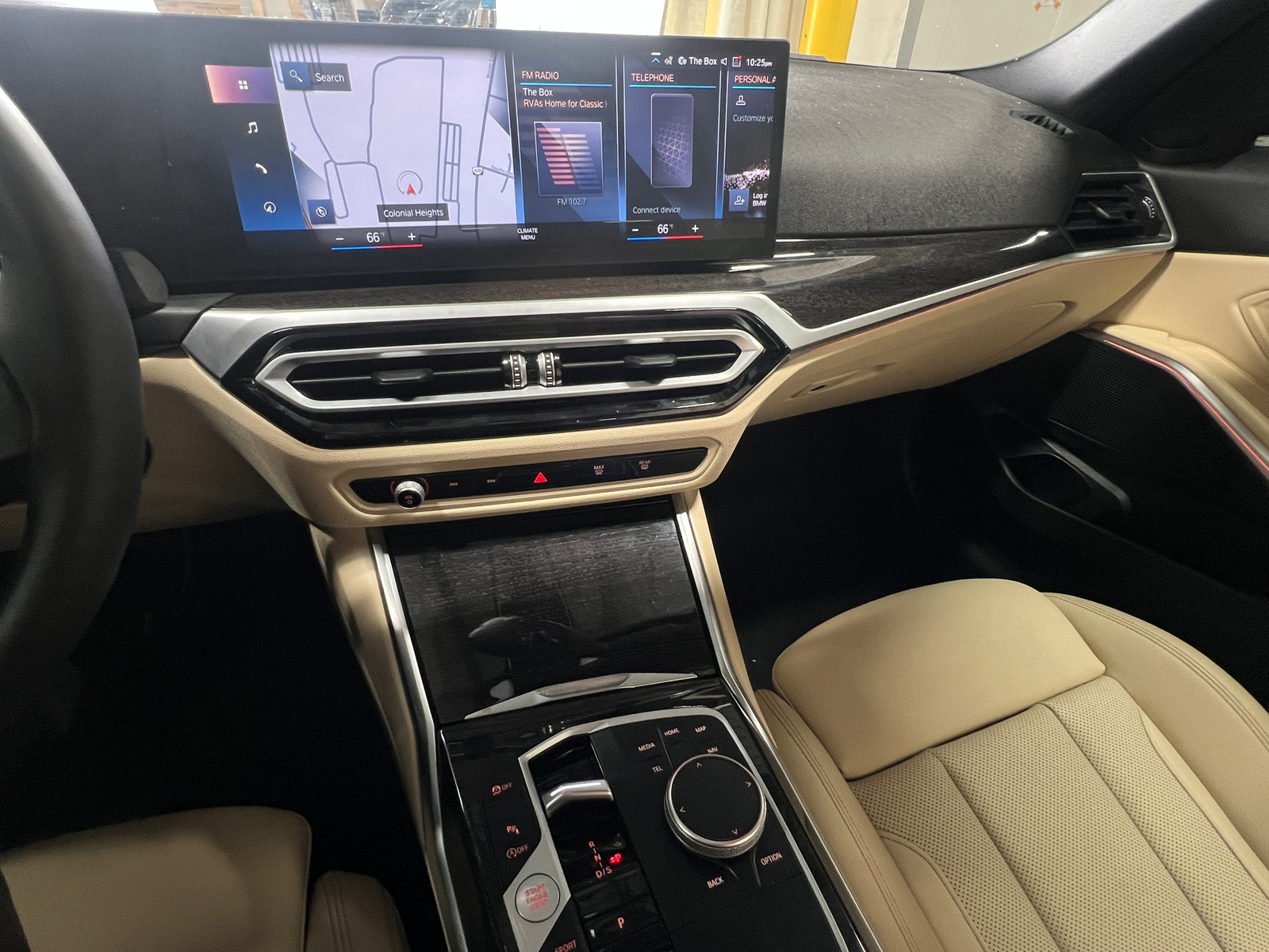 Thumbnail: 2023 BMW 3 Series - 3