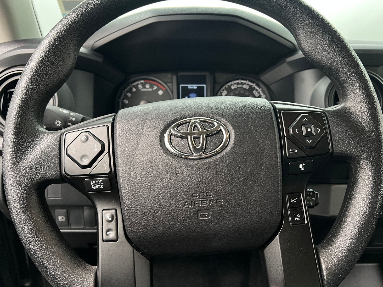 Thumbnail: 2022 Toyota Tacoma - 5
