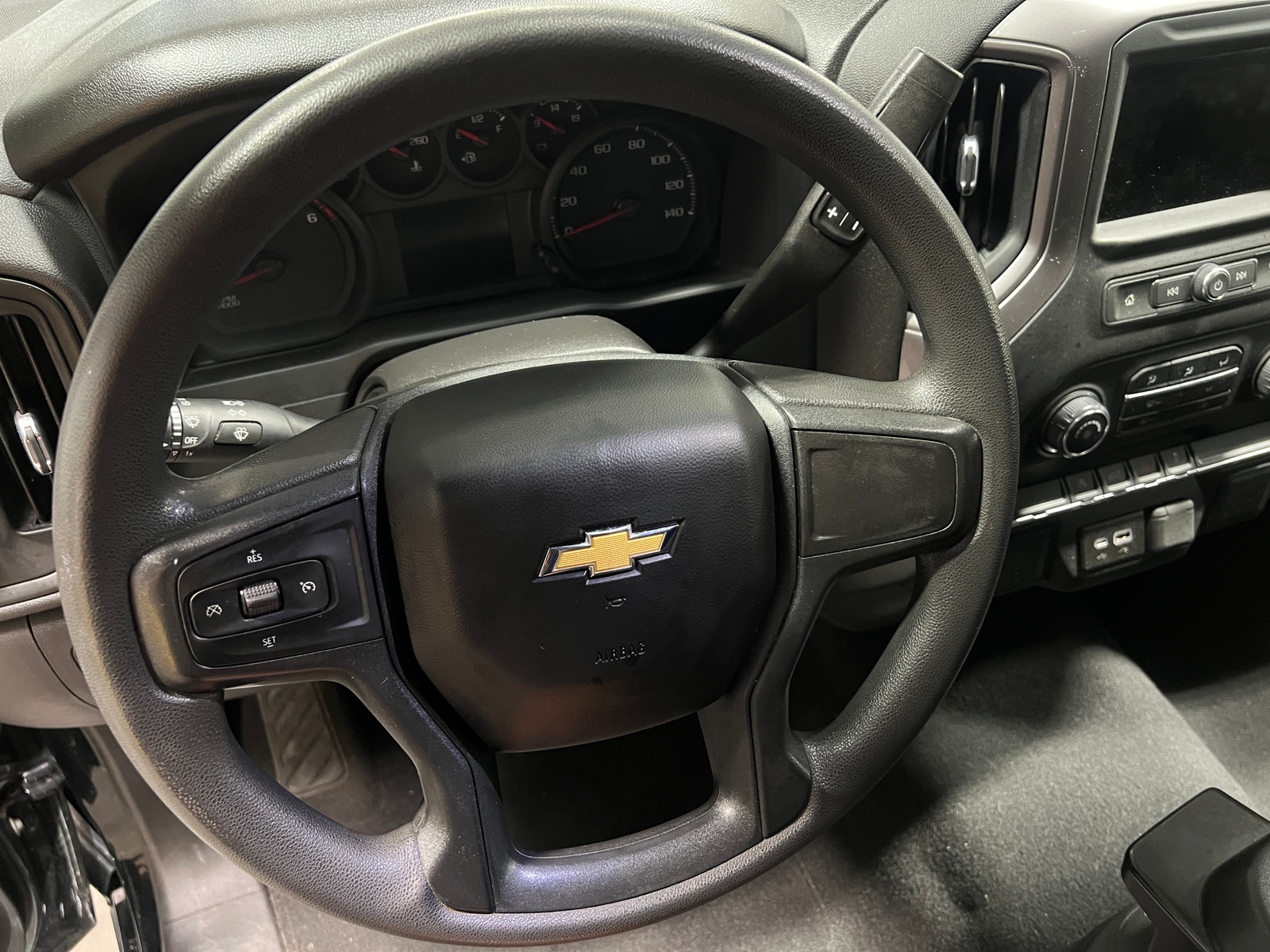 Thumbnail: 2022 Chevrolet Silverado 1500 - 5