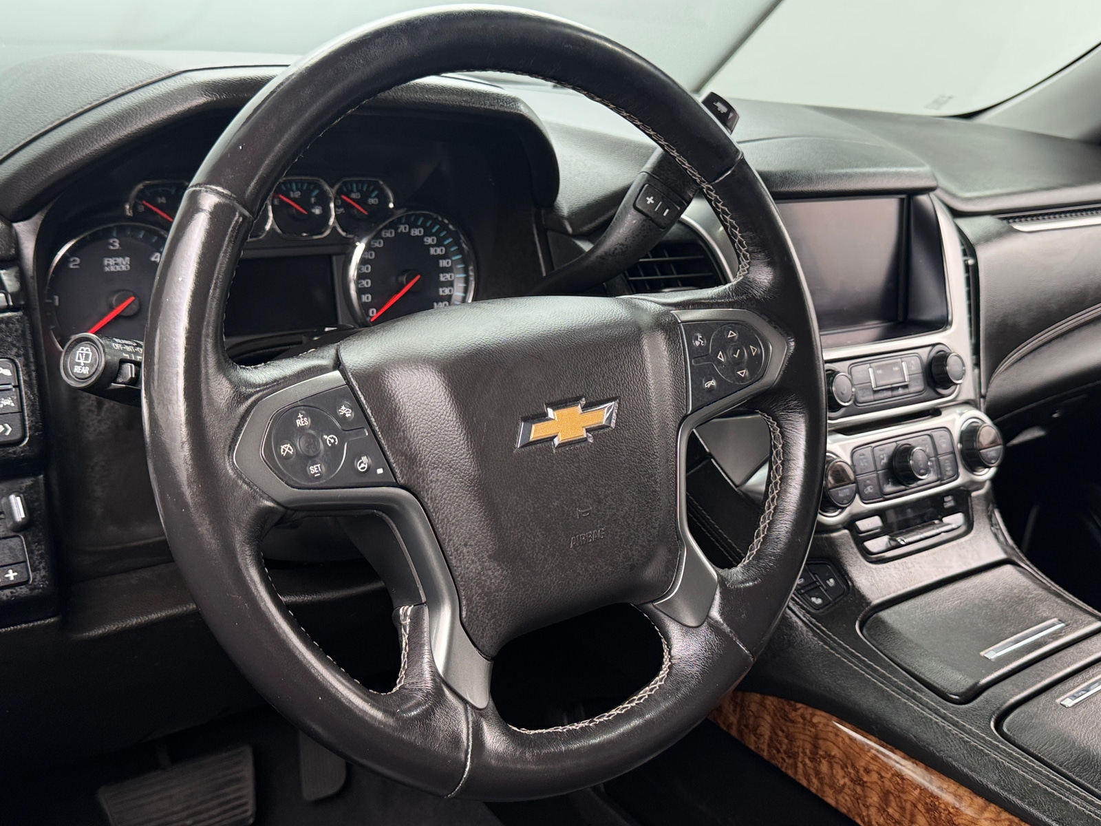 Thumbnail: 2019 Chevrolet Tahoe - 4