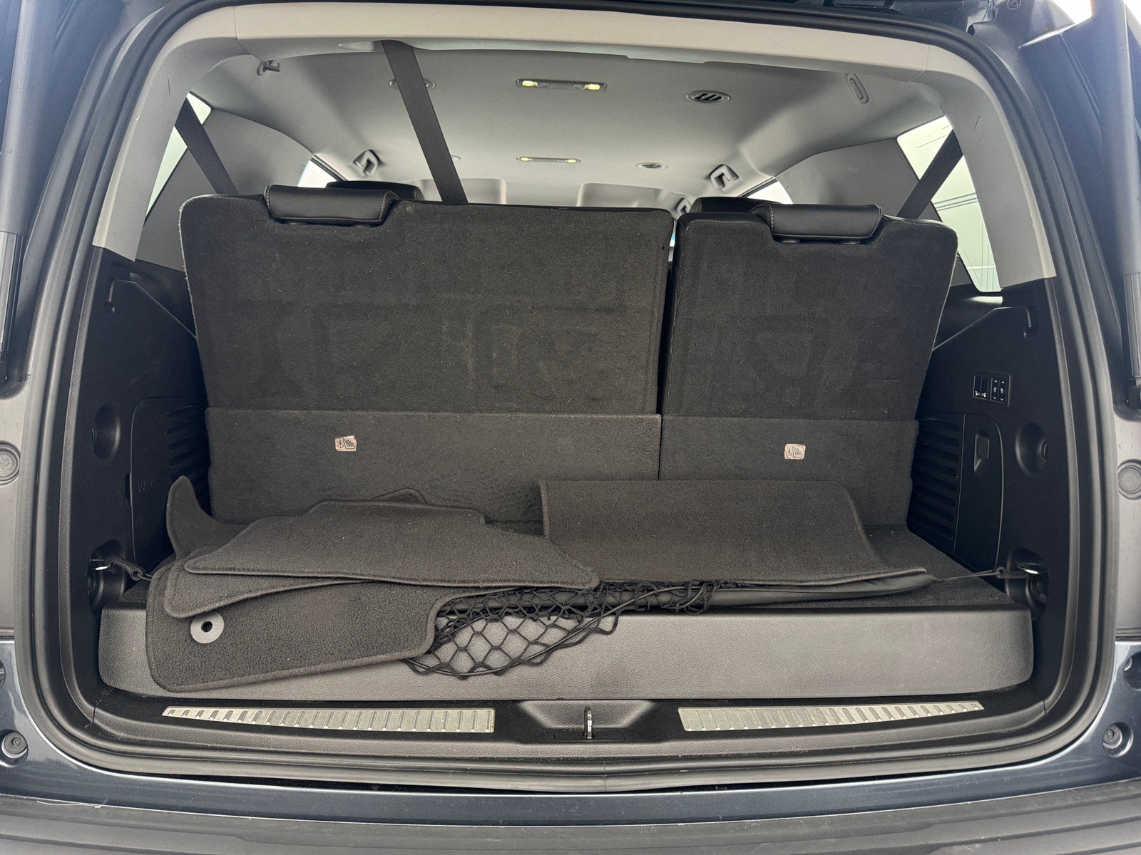 Thumbnail: 2019 Chevrolet Tahoe - 6