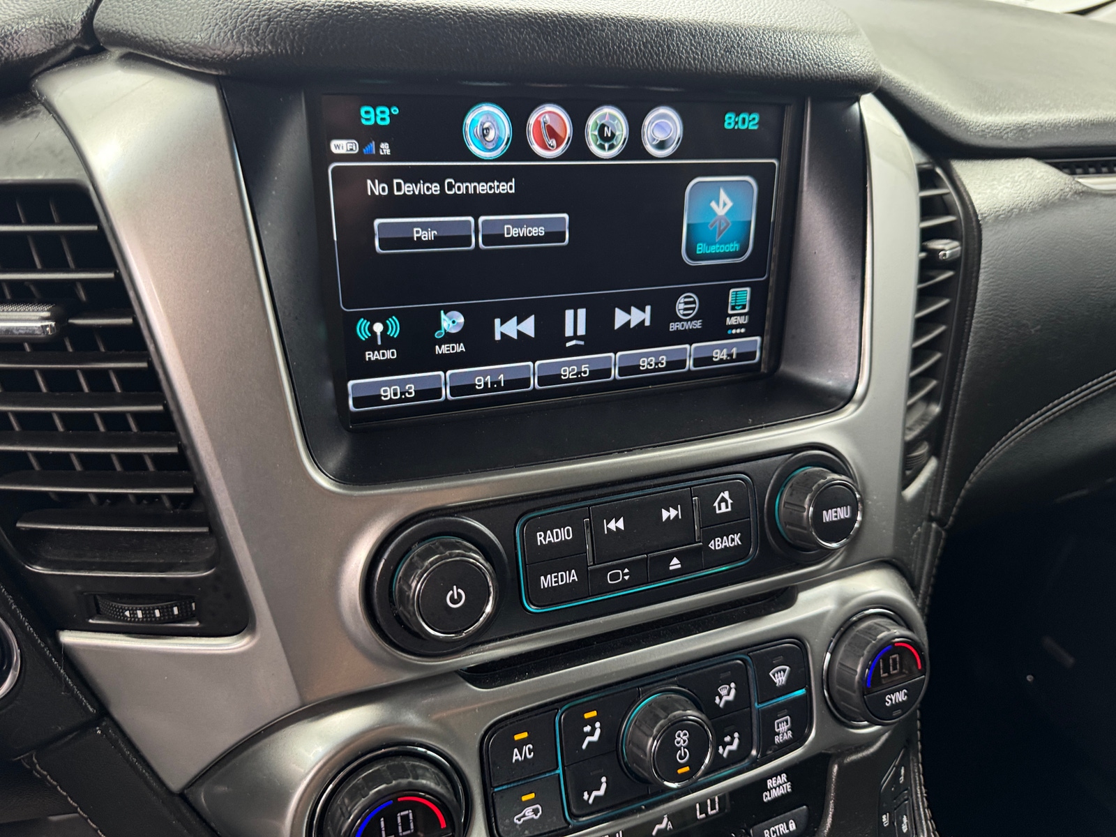 Thumbnail: 2019 Chevrolet Tahoe - 3