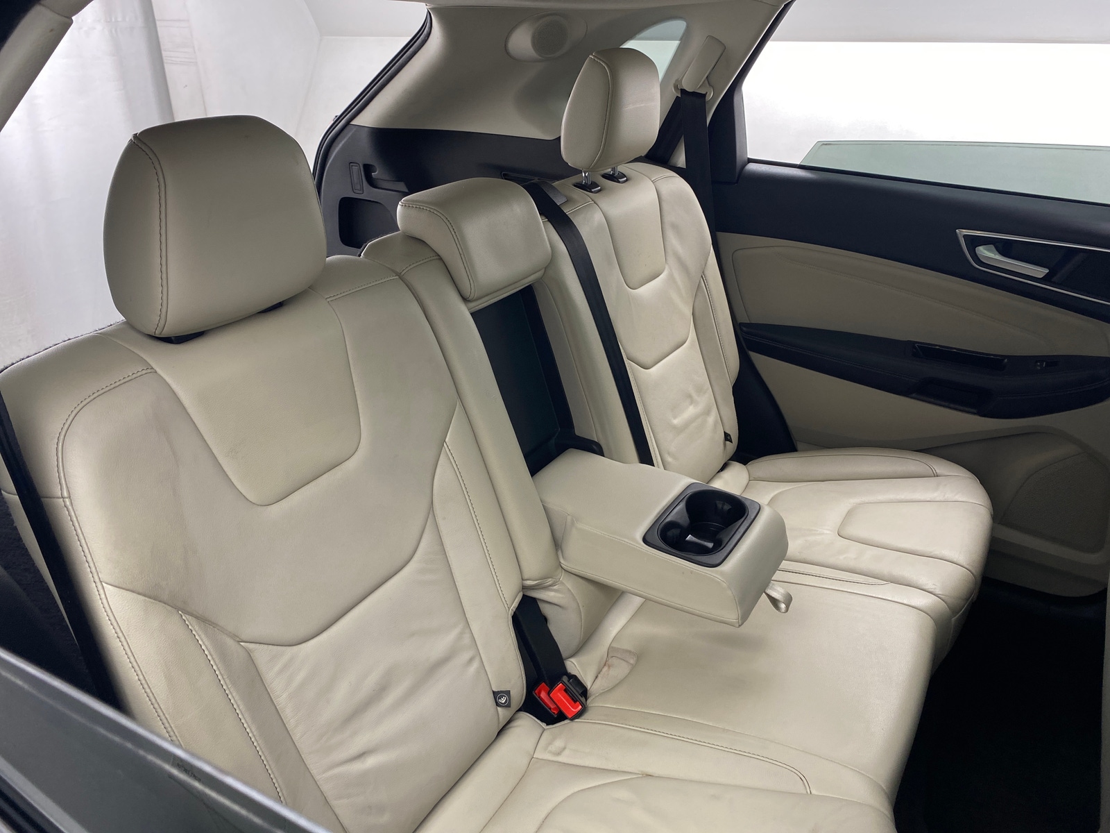 Thumbnail: 2016 Ford Edge - 5