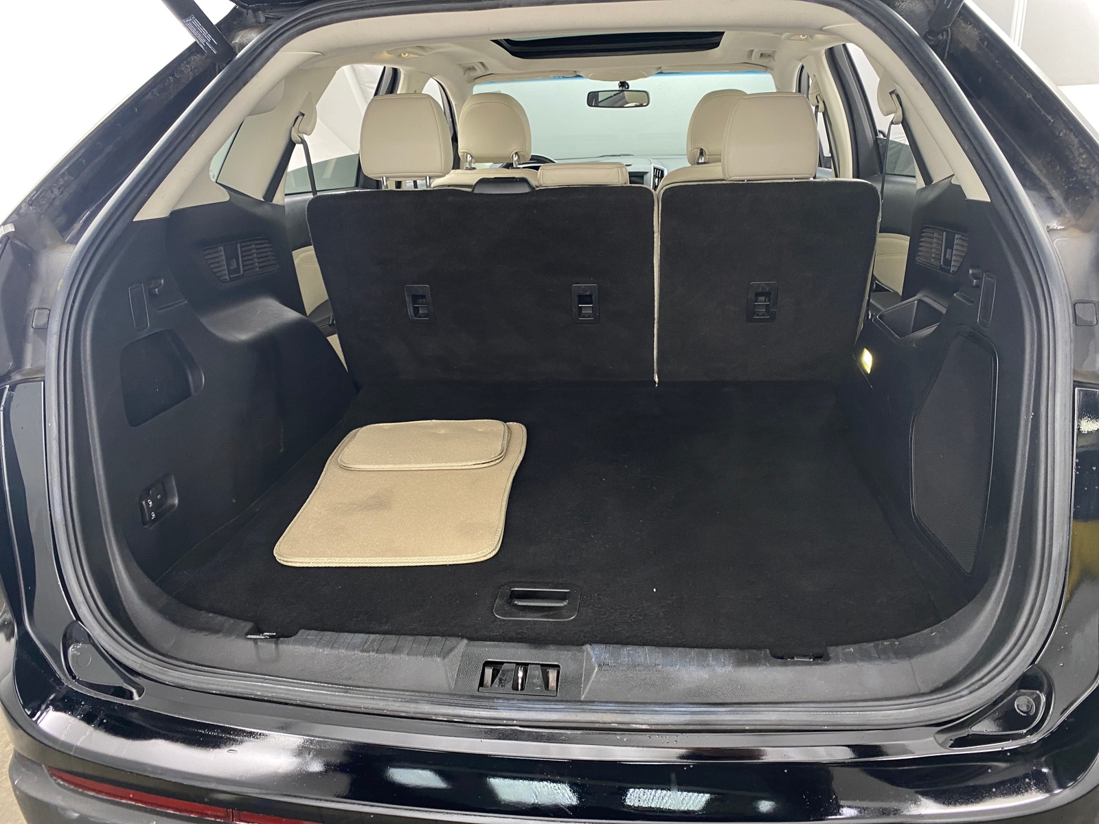 Thumbnail: 2016 Ford Edge - 6